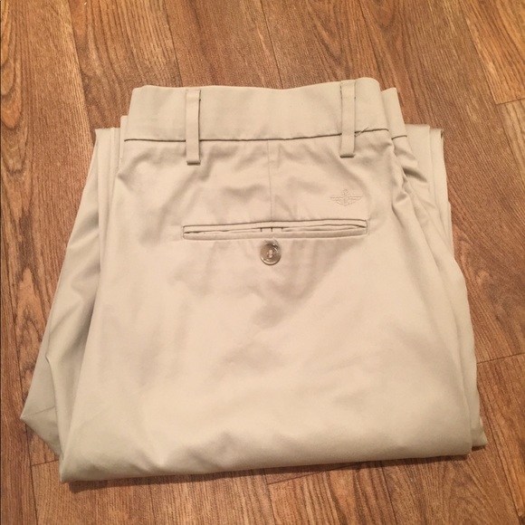 Dockers Khaki - Picture 5 of 5